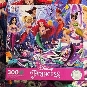 🧩 300 piece Disney Princess Ariel and Her Sisters with poster. Complete.